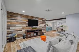 1818 Locksford St, Houston, TX 77008 - Photo 12