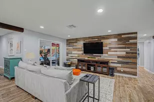 1818 Locksford St, Houston, TX 77008 - Photo 8