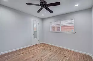 1818 Locksford St, Houston, TX 77008 - Photo 24