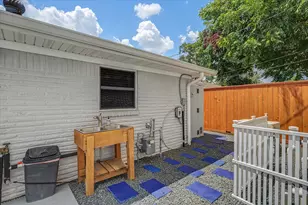 1818 Locksford St, Houston, TX 77008 - Photo 36