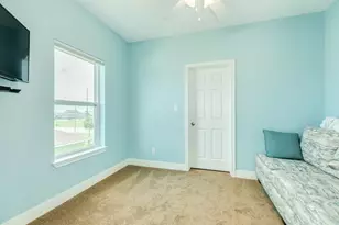 18502 E De Vaca, Galveston, TX 77554 - Photo 36