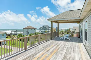 18502 E De Vaca, Galveston, TX 77554 - Photo 10