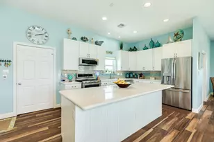 18502 E De Vaca, Galveston, TX 77554 - Photo 20