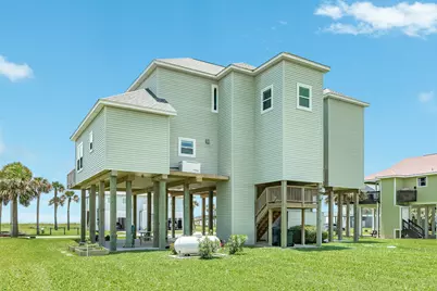 18502 E De Vaca, Galveston, TX 77554 - Photo 12