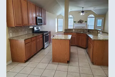 2502 Suncreek Lane, Pearland, TX 77584 - Photo 8