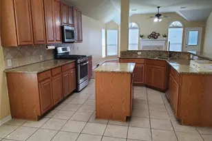 2502 Suncreek Ln, Pearland, TX 77584 - Photo 8