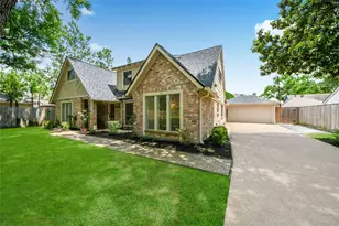 3030 Bernadette Ln, Houston, TX 77043 - Photo 2