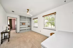 3030 Bernadette Ln, Houston, TX 77043 - Photo 22