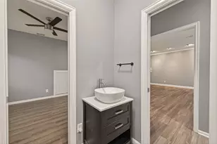 7203 Timberlake Dr, Sugar Land, TX 77479 - Photo 26