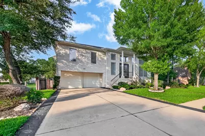 7203 Timberlake Dr, Sugar Land, TX 77479 - Photo 10