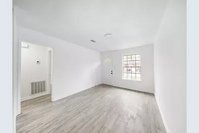 1610 Crestdale Drive #3, Houston, TX 77080 - Photo 10