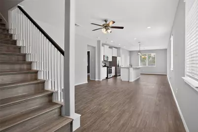 16817 Pink Wintergreen Drive, Conroe, TX 77385 - Photo 6