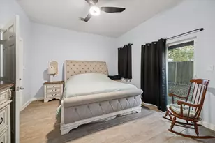 3423 Rawley St, Houston, TX 77020 - Photo 8