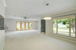 45 Champions Colony E, Houston, TX 77069 - Photo 8