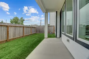 8926 Covenant Pl, Houston, TX 77055 - Photo 28