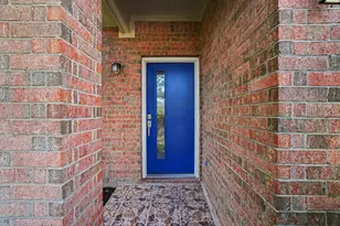 10047 Deer Track Ct, Houston, TX 77064 - Photo 2