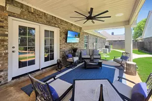 215 W Pineshadows Dr, Sour Lake, TX 77659 - Photo 36