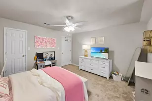 215 W Pineshadows Dr, Sour Lake, TX 77659 - Photo 34
