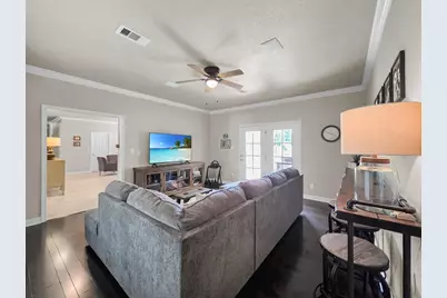 215 W Pineshadows Drive, Sour Lake, TX 77659 - Photo 14