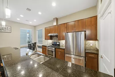 1036 W 24th Street, Houston, TX 77008 - Photo 12