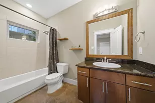 1036 W 24th St, Houston, TX 77008 - Photo 22