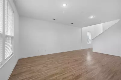 7316 Madison Commons Lane, Houston, TX 77075 - Photo 10