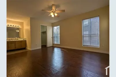 7200 W T C Jester Boulevard #203, Houston, TX 77088 - Photo 2