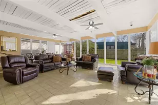 415 N Mechanic St, Weimar, TX 78962 - Photo 14