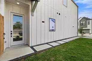 8419 Pech Landing Dr, Houston, TX 77055 - Photo 4