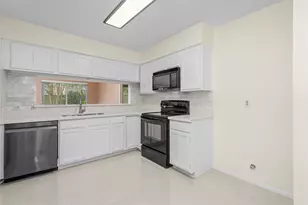 4715 Roserock Ln, Spring, TX 77388 - Photo 2