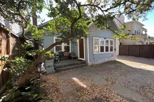 3403 Yupon St, Houston, TX 77006 - Photo 1