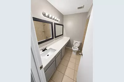 7975 Streamside Drive #2b, Houston, TX 77088 - Photo 2
