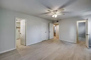 1860 White Oak Dr, Houston, TX 77009 - Photo 24