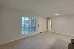 1860 White Oak Dr, Houston, TX 77009 - Photo 8