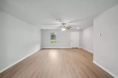 515 16th St Street, Hempstead, TX 77445 - Photo 4