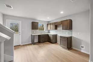 515 16th St St, Hempstead, TX 77445 - Photo 12