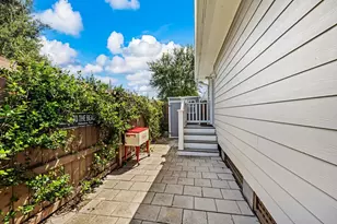1414 29th St, Galveston, TX 77550 - Photo 34