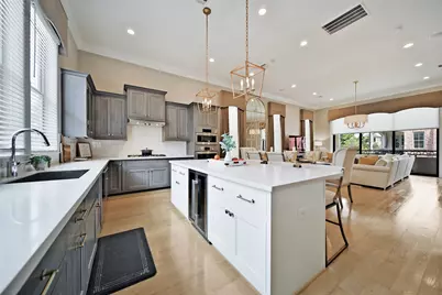 6015 Matthew Oaks Place, Houston, TX 77007 - Photo 8
