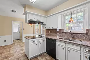 9710 Upwood Dr, Humble, TX 77338 - Photo 14