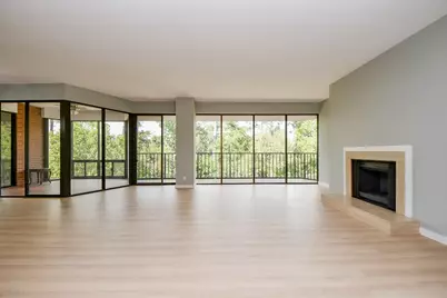 9333 Memorial Drive #306, Houston, TX 77024 - Photo 6