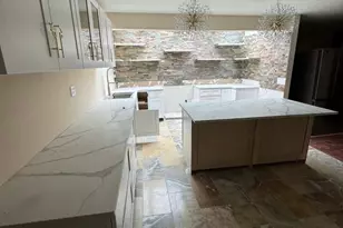 14127 Sandfield Dr, Houston, TX 77077 - Photo 2