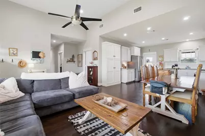 5037 Horseshoe Drive, Anderson, TX 77830 - Photo 10