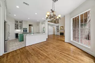 11705 Joan of Arc Dr, Hedwig Village, TX 77024 - Photo 14