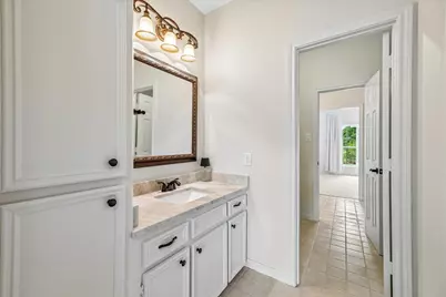 11705 Joan Of Arc Drive, Hedwig Village, TX 77024 - Photo 36