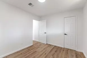 9214 Woodland Oaks Dr, Houston, TX 77040 - Photo 14