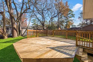 9214 Woodland Oaks Dr, Houston, TX 77040 - Photo 16