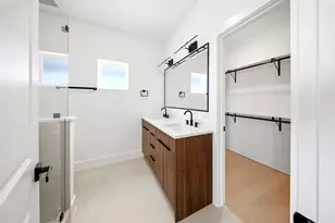 7417 Charlie St, Houston, TX 77088 - Photo 20