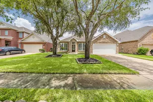 8518 Durango Valley Ln, Cypress, TX 77433 - Photo 6