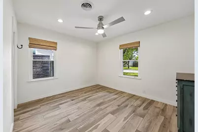3010 Conway Street, Houston, TX 77025 - Photo 10