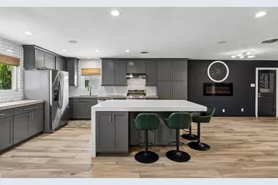 3010 Conway Street, Houston, TX 77025 - Photo 2